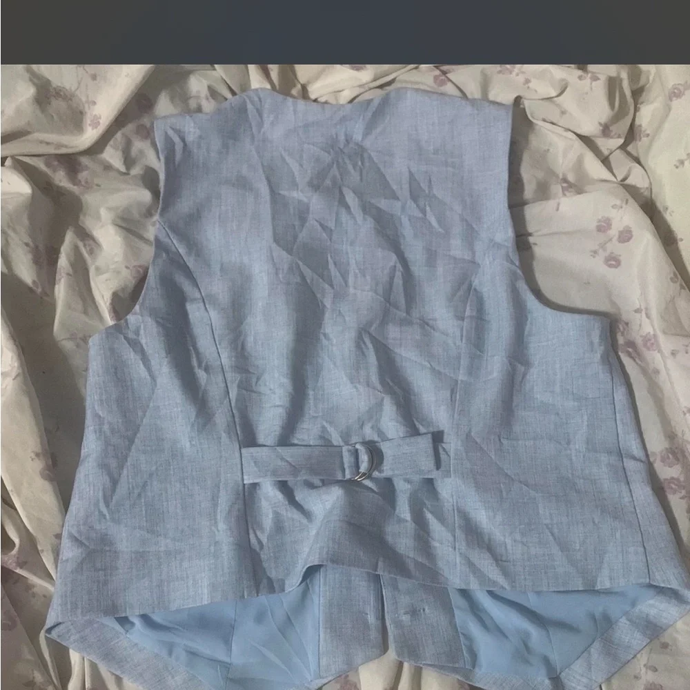 Abercrombie & Fitch Linen Vest - Picture 4 of 4